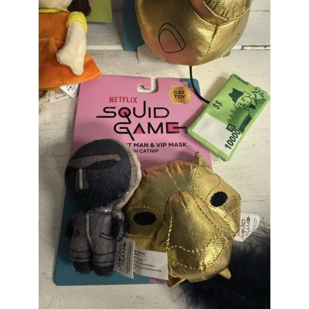 Squid Game Young‎ Hee Kicker & 2PK Front Man/VIP Mask Cat Toy Brand New